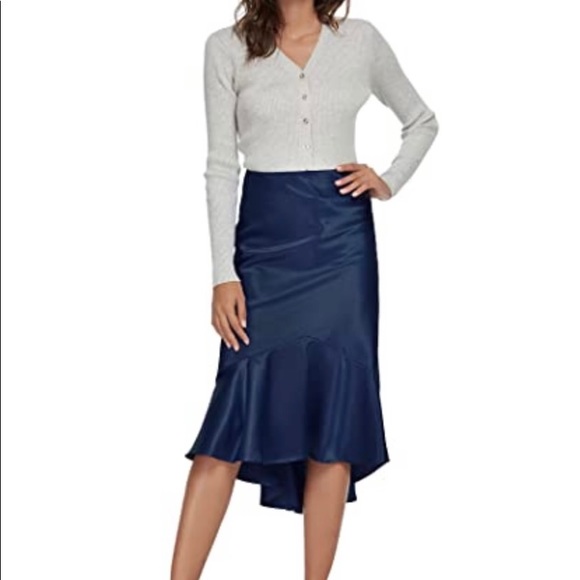 Silky Satin Fishtail Midi Flared Work Party Cutting Skirt (BRAND NEW WITH TAG) - Picture 5 of 7